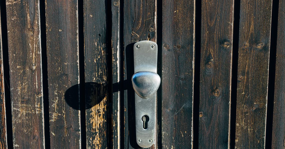 Home Lockout Service — Roslyn Heights Locksmith