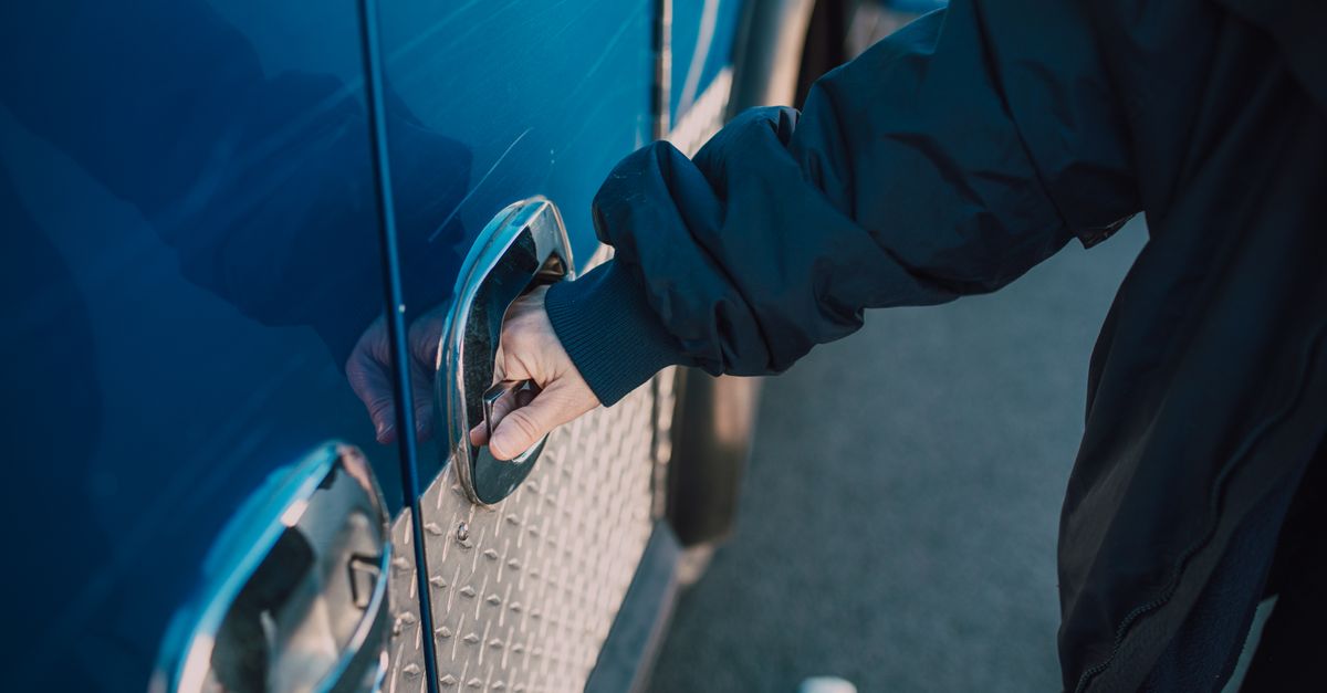 locksmith service technician — Roslyn Heights Locksmith